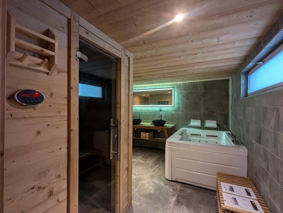 Chalet Des Belles Roches, 14 Pers, Garden, Sauna 라브레세 외부 사진